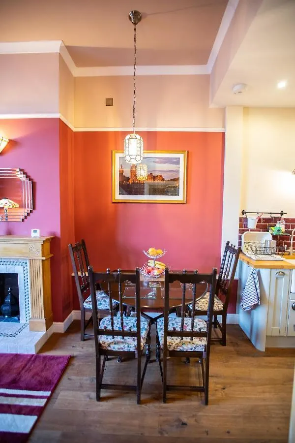 1 Bedroom Apartment EDI Edinburgh