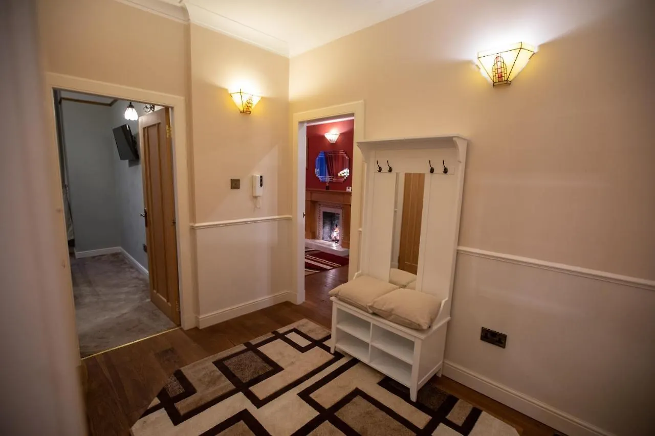 1 Bedroom Apartment EDI